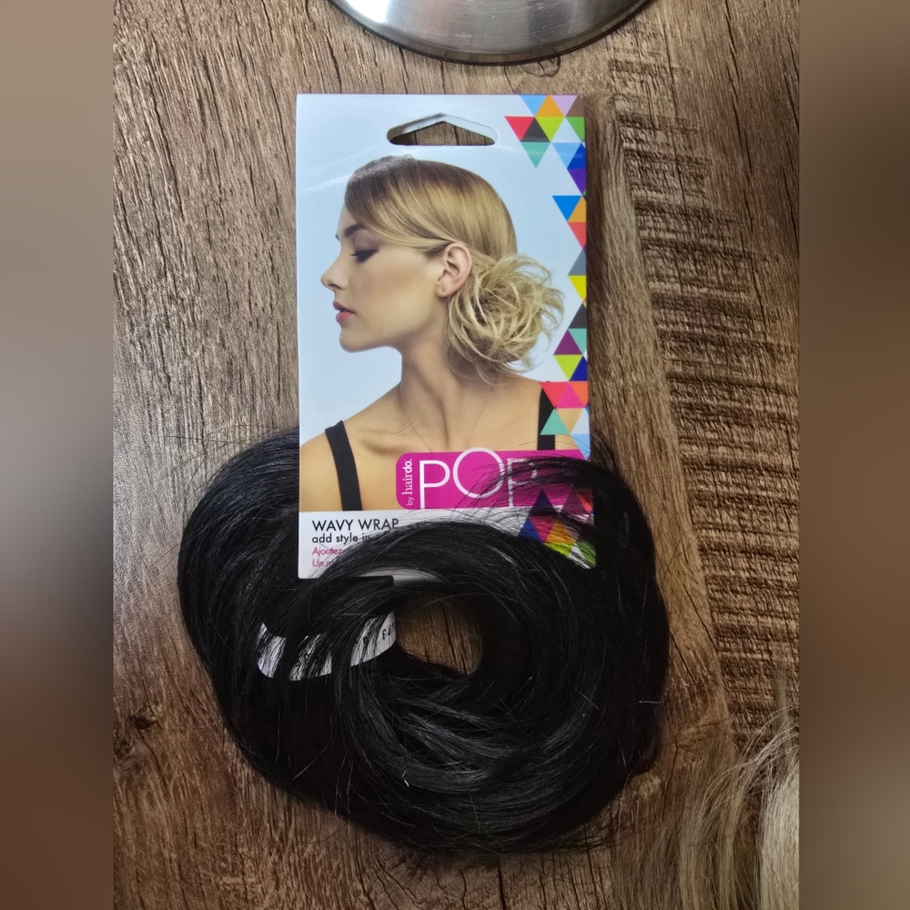 Pop feather wrap